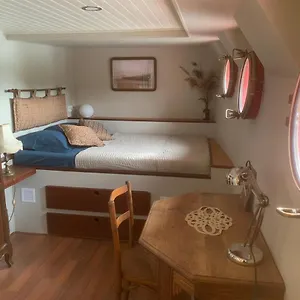 Peniche Odilia Apartment Avignon